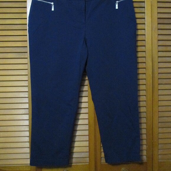 Chaus of New York navy cropped pants zipper pockets & stretch size 14 - Picture 2 of 11